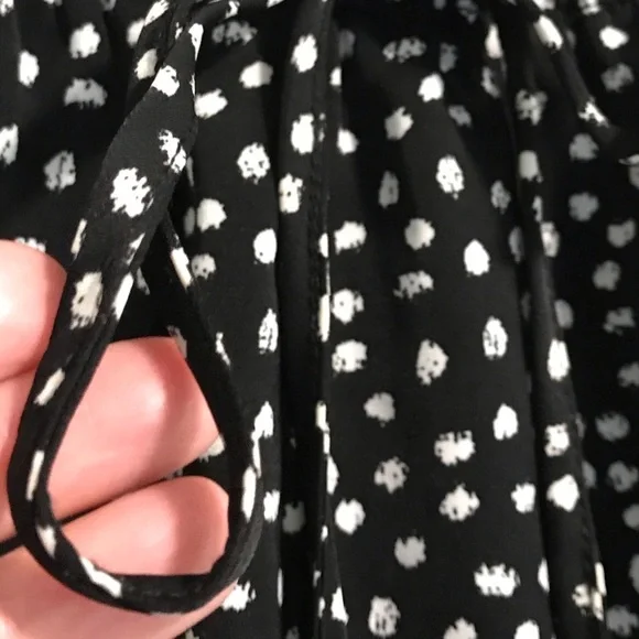 EUC Bodysuit And Tie Waist Shorts Set 2-Piece Outfit Black & White Size Small - Picture 9 of 12